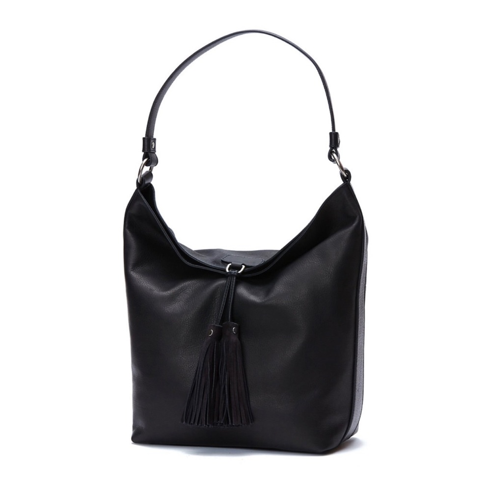 ♦️SOLD♦️Frye Clara Black Leather Hobo w/ Tassels
